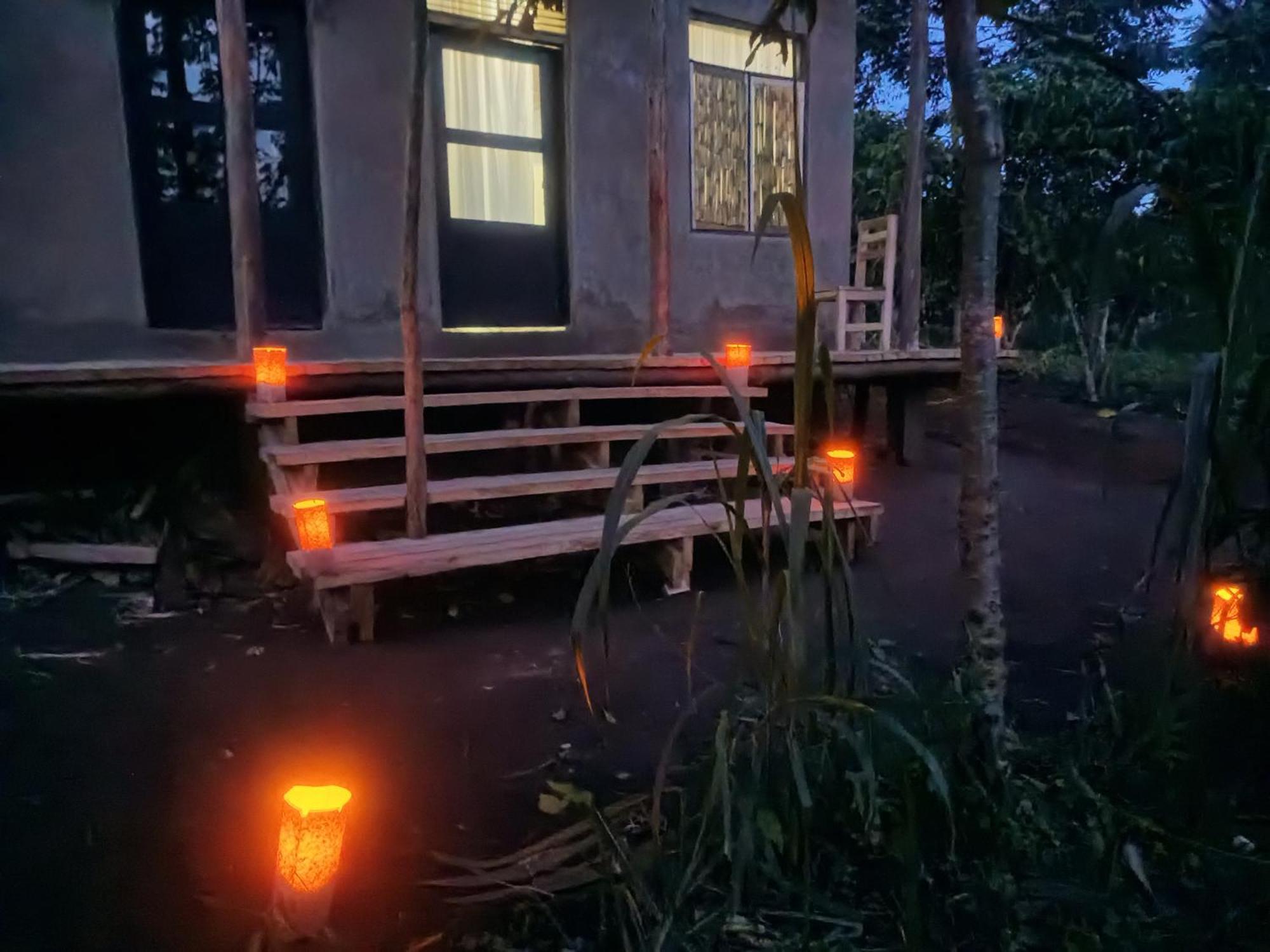 Willa Kibale River Camp Lake Nyabikere Zewnętrze zdjęcie